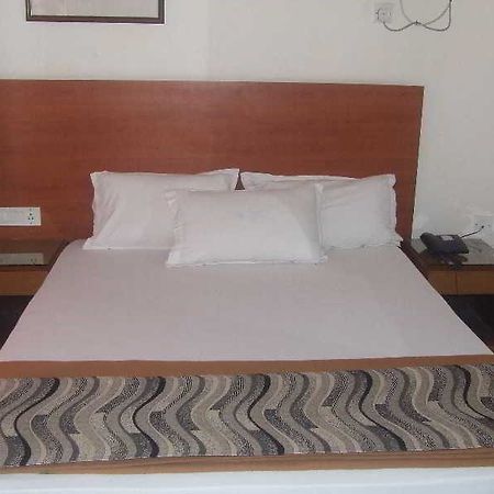 Hotel Brisa Marina Caranzalem Zewnętrze zdjęcie