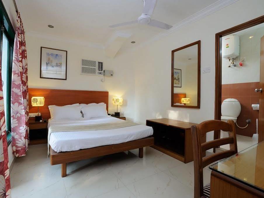 Hotel Brisa Marina Caranzalem Zewnętrze zdjęcie